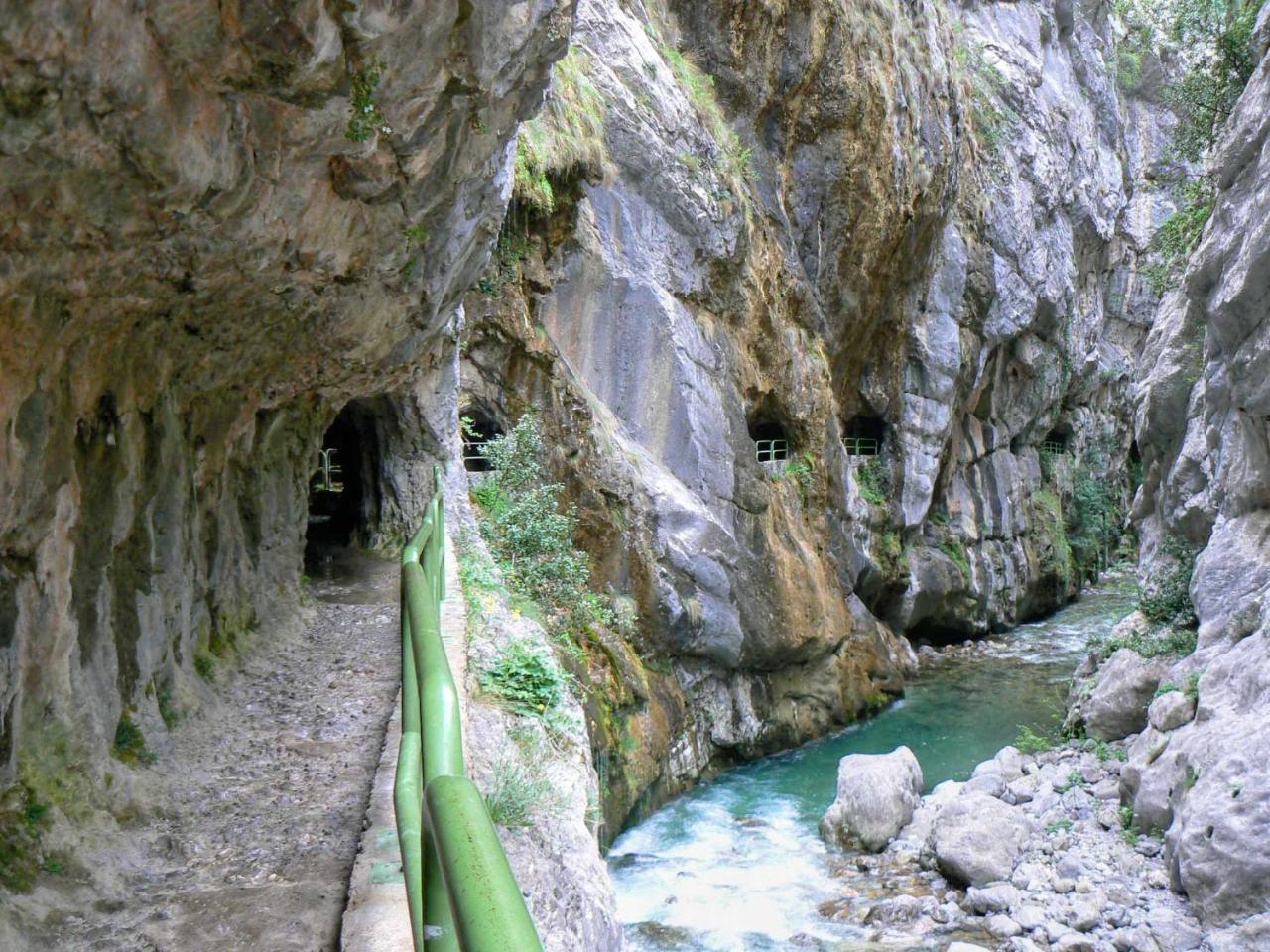 וילאביצ'יוסה Apartamentos Rurales Azabache מראה חיצוני תמונה